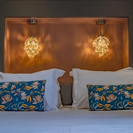 Hotel La Maison Rouge