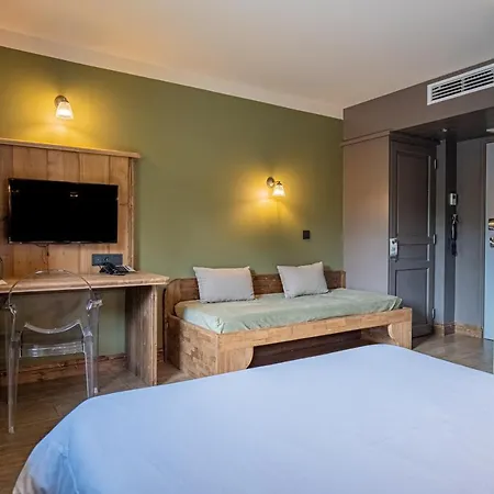 Hotel La Maison Rouge Chambéry