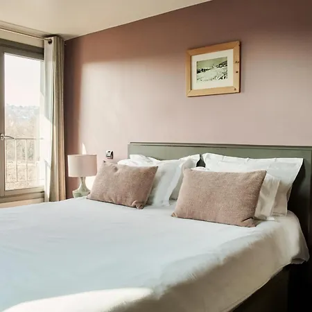 La Maison Rouge 3*