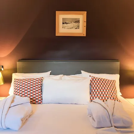 Hotel La Maison Rouge
