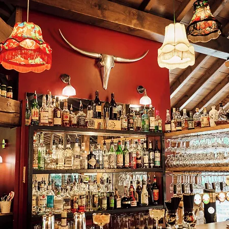 La Maison Rouge 3*